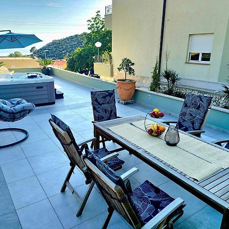 Apartment Tomic 2 มาคาร์สกา ภายนอก รูปภาพ