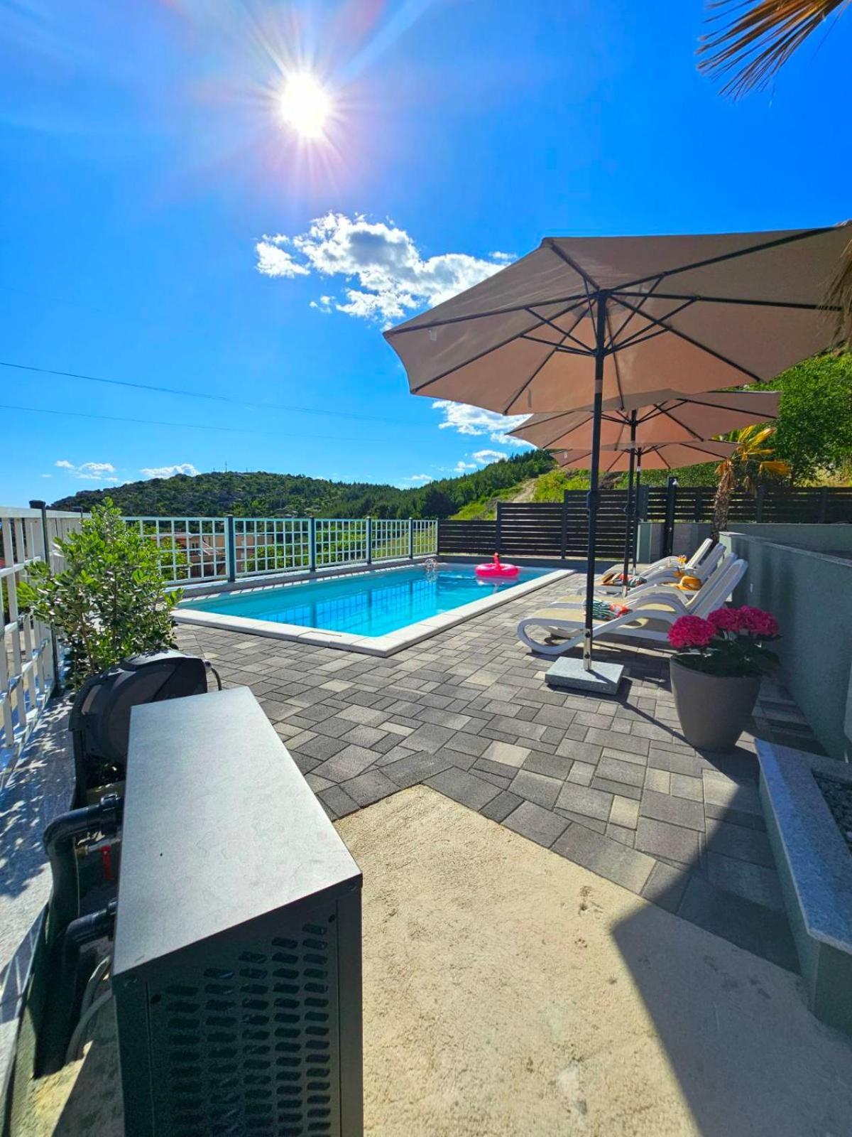Apartment Tomic 2 มาคาร์สกา ภายนอก รูปภาพ